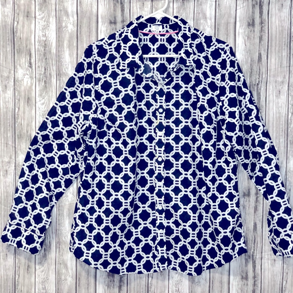 Crown & Ivy button down shirt, women’s plus size